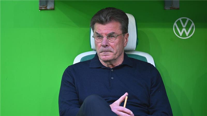 Bayer zurück im Königsklassen-Rennen - Wolfsburg verliert Hat immer weniger Hoffnung: Dieter Hecking.