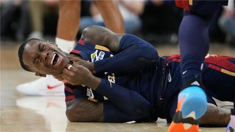 Hat in seiner Serie hart zu kämpfen: Dennis Schröder und die Cleveland Cavaliers verkürzen gegen Detroit.