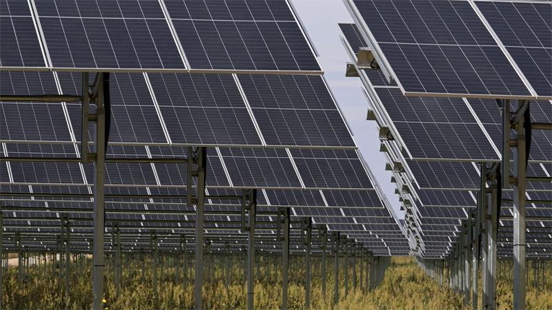 Erde steuert laut UN auf 2,8 Grad Erwärmung zu Hat sich deutlich schneller entwickelt als angenommen: der Ausbau erneuerbarer Energien, insbesondere der Solarenergie.