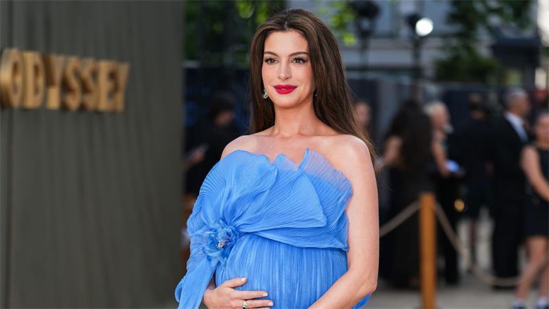 „The End of Oak Street“: Anne Hathaway kämpft gegen Dinos Hathaway erwartet ihr drittes Kind. (Archivbild)