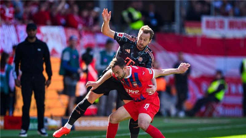 Hatten Heidenheim fest im Griff: Die Bayern um Torjäger Harry Kane (oben).