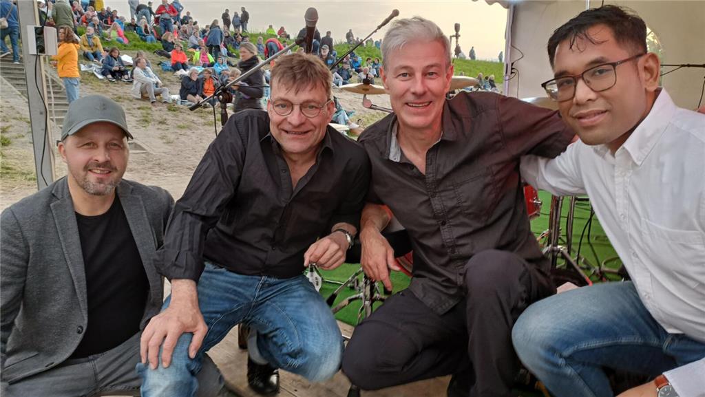 Hatten Spaß auf der Bühne und brachten feinste Musik unters Volk: Rudi Feuerbach...