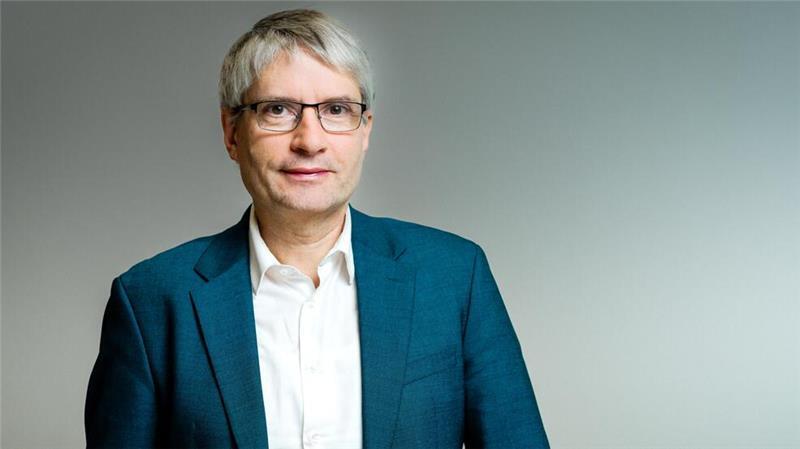 Wegen der AfD: Viebrockhaus distanziert sich von Tesla und Elon Musk Hauptgast in Buxtehude ist Sven Giegold, stellvertretender Bundesvorsitzender von Bündnis 90/Die Grünen und ehemaliger Staatssekretär unter Robert Habeck im Bundesministerium für Wirtschaft und Klimaschutz.