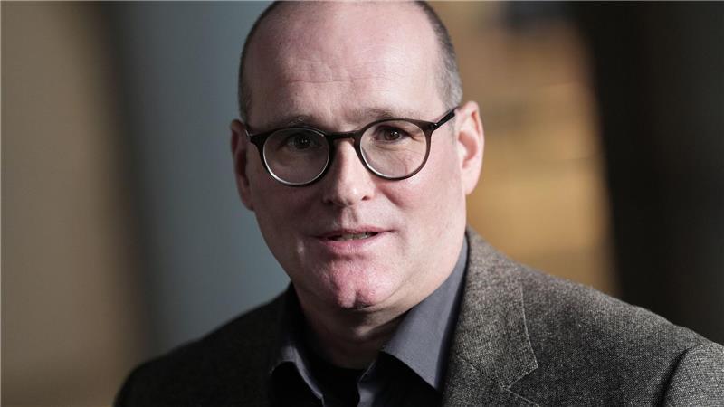 Hauptpastor Stefan Holtmann spricht von einer schmerzhaften Entscheidung, den Turmhelm der Jacobikirche abzunehmen. (Archivbild)