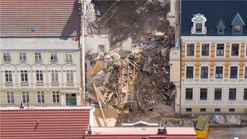 Hauseinsturz in Görlitz: Trümmerfeld eines Gründerzeithauses in Drohnenaufnahme.