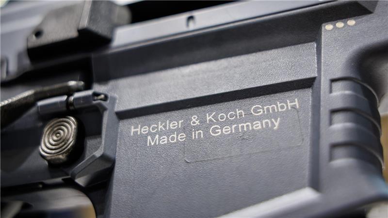 Heckler & Koch setzt bei der Produktion komplett auf sein Stammwerk im Norden des Schwarzwalds.