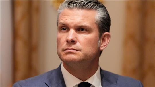 Hegseth nennt sich seit längerer Zeit Kriegsminister. (Archivbild)