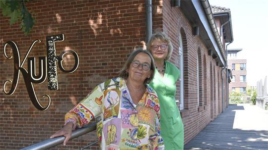 Heide Pfau und Maren Köster-Hetzendorf (rechts) suchen neue Ehrenamtliche für den Bistrodienst.