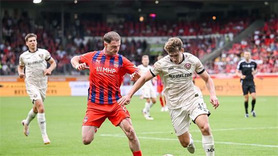 Heidenheim und Dynamo lieferten sich ein packendes Duell auf der Ostalb.