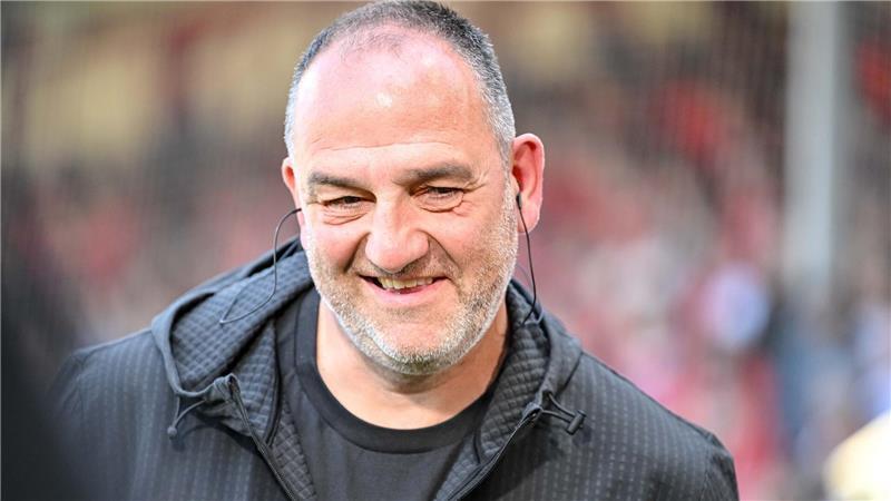 Heidenheims Trainer Frank Schmidt. (Archivbild)