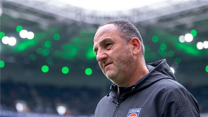 Heidenheim zeigt Moral und setzt Gladbach unter Druck Heidenheims Trainer Frank Schmidt sah erneut eine Heidenheimer Mannschaft, sie sich nicht aufgab.