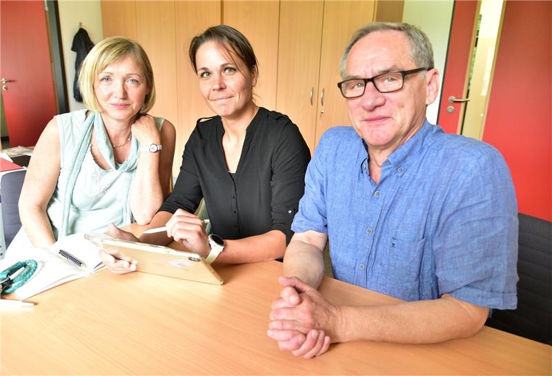 Heike Stahn, Danica Galla und Raimund Seeldrayers. Foto Beneke