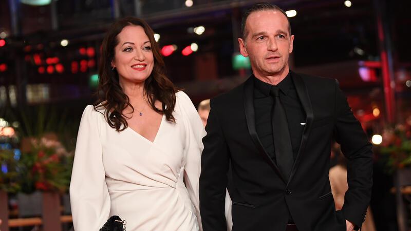 Ina Müller & Co.: Trennungen und Liebesglück bei den Promis Heiko Maas (SPD), Außenminister, und seine Freundin, die Schauspielerin Natalia Wörner, haben sich im Jahr 2023 voneinander getrennt.