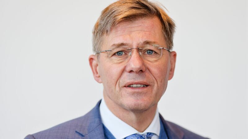 Diakonie: Gleiche Chancen für Menschen mit Behinderung Heiko Naß, Vorstand der Diakonie Schleswig-Holstein, schaut in die Kamera.