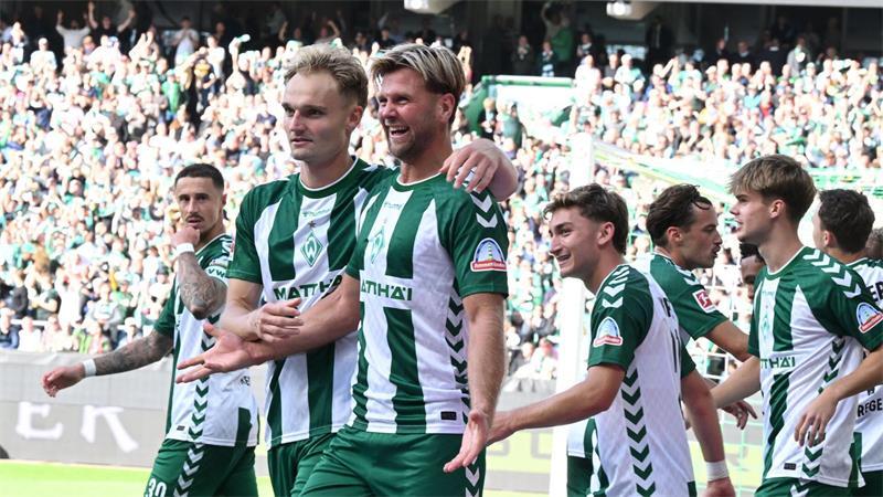 Zweiter Sieg: BVB und Neuling Elversberg zeigen große Moral Heimkehrer Niclas Füllkrug lässt Werder jubeln.