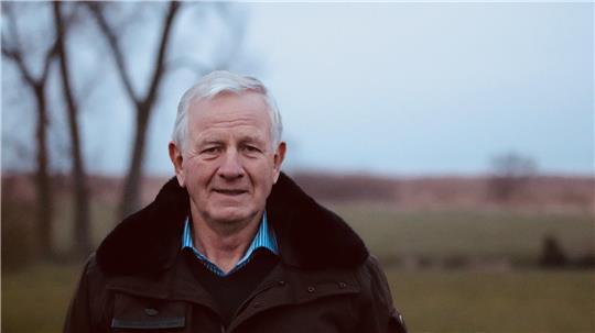 Heinrich von Allwörden hat die Sturmflut 1976 auf Krautsand erlebt.