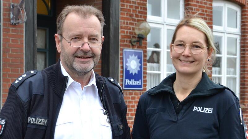 Dorfpolizist Heinz Hagedorn sagt den Freiburgern nach 37 Jahren Tschüss Heinz Hagedorn und Melanie Wehenkel waren ein eingespieltes Team. Jetzt hat sich der Hauptkommissar verabschiedet.