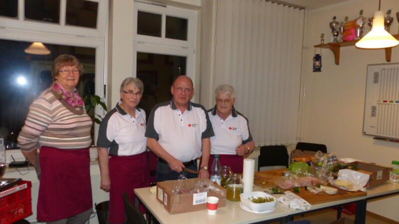 Helfer-Team beim Blutspenden (von links): Karin Siems, Ingrid Frizsche, Arvid Peglau und Marlies Kottke.