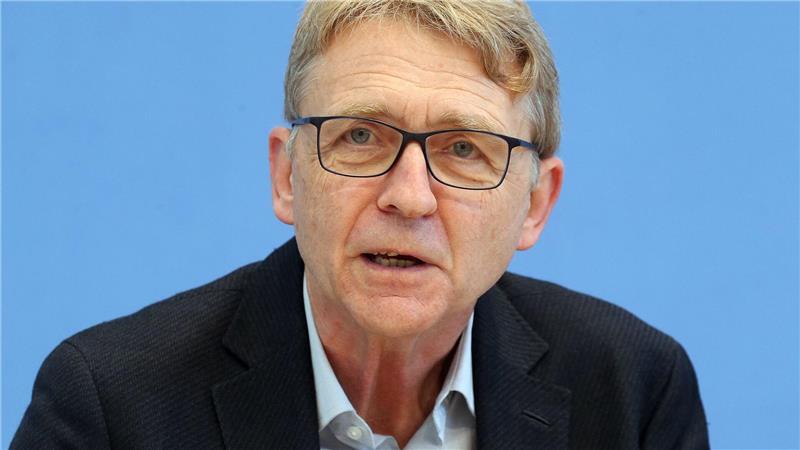 Helmut Frister betont, dass digitale Angebote eine wichtige Rolle bei der Erfüllung der Kommunikations- und Informationsbedürfnisse von Kindern und Jugendlichen spielen. (Archivbild)