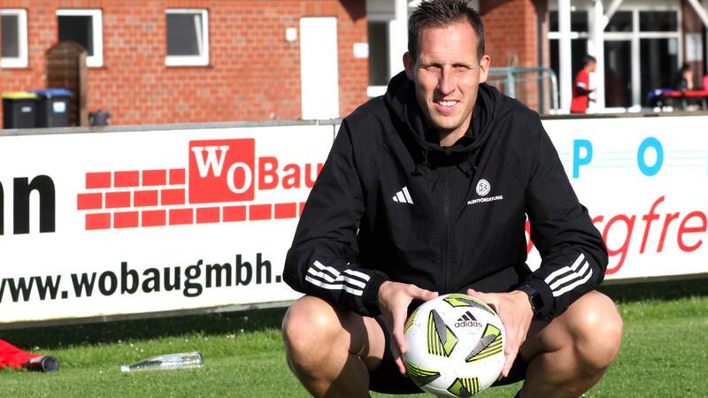 Ex-D/A-Keeper Hendrik Lemke wird Torwarttrainer in der Frauen-Bundesliga Hendrik Lemke spielte in seiner aktiven Zeit für Topclubs wie Heeslingen und D/A.