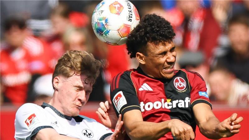Henri Koudossou (r) in Aktion beim jüngsten Heimsieg gegen Kaiserslautern. (Archivbild) 
