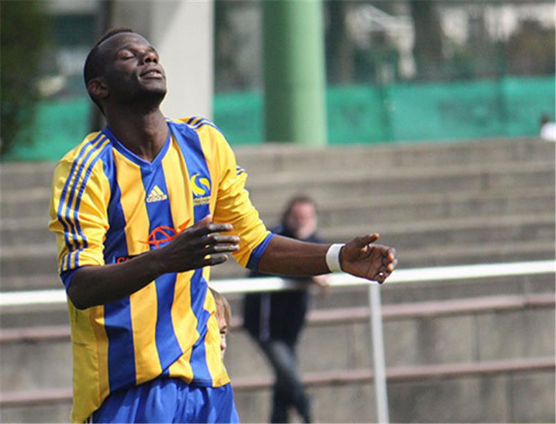 Herman Mulweme noch im Trikot des Buxtehuder SV. Für den TuS Harsefeld erzielte der Stürmer bislang zehn Treffer in dieser Saison.