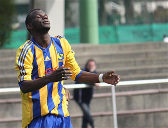 Herman Mulweme noch im Trikot des Buxtehuder SV. Für den TuS Harsefeld erzielte der Stürmer bislang zehn Treffer in dieser Saison.