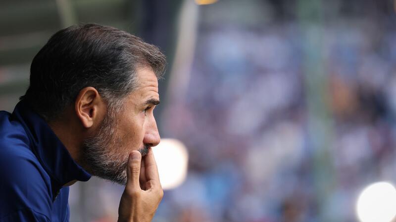 Später Hertha-Ausgleich verhindert HSV-Tabellenführung Hertha-Trainer Cristian Fiél hatte viel zu grübeln.