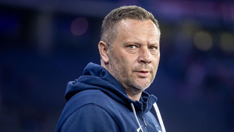 Hertha-Coach sorgt bei Pressekonferenz für Eklat Hertha-Trainer Pal Dardai hat auf einer Pressekonferenz für Wirbel gesorgt.