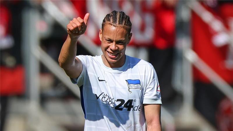 Prestigeerfolg gegen Klose: Fiéls schöne Nürnberg-Rückkehr Herthas Derry Scherhant jubelt nach seinem Tor.