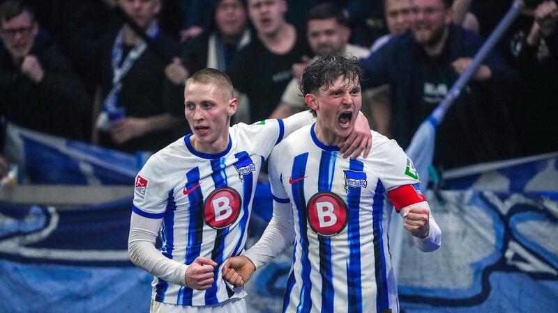 Herthas Matchwinner beim Sieg gegen Magdeburg: Fabian Reese (r).