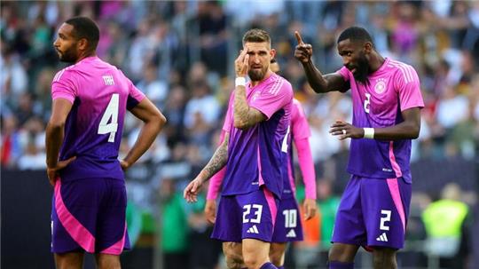 Hielten erstmals seit 2016 bei einem großen Turnier für Deutschland die Null: Jonathan Tah (l) und Antonio Rüdiger (r).