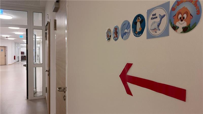 So will Oldendorf-Himmelpforten Eltern und Kinder in den Ganztag begleiten Hier geht es lang zur Ganztagsbetreuung - in der Grundschule Hammah zeigt der Pfeil den Weg. Bis alle Kinder in der Samtgemeinde ein schulisches Ganztagsangebot haben, wird es noch dauern.