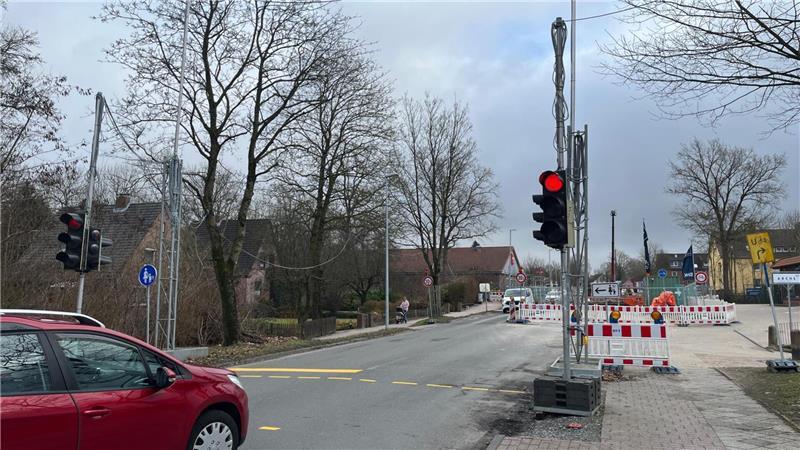 Hier ist für Autofahrer und Radler bis mindestens Freitagmorgen kein Durchkommen.