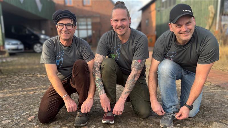 Hier werden wieder die Schuhe geschnürt: Oliver Barth, Arne Breier und Eric Ebeling (von links) planen die erste Veranstaltung dieser Art rund um Hollenbeck.