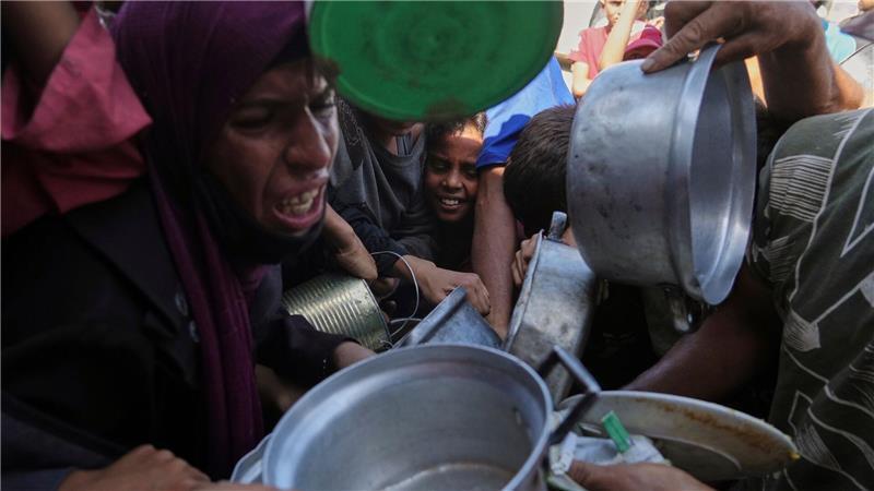 Hilfsorganisationen prangern Israel seit Monaten an, nicht genügend Lebensmittel in den Gazastreifen zu lassen. 