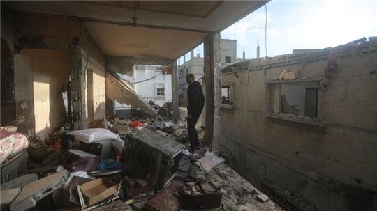 Hilfsorganisationen sprechen im Gazastreifen von einer drohenden Hungersnot, Südafrika gar von Genozid.