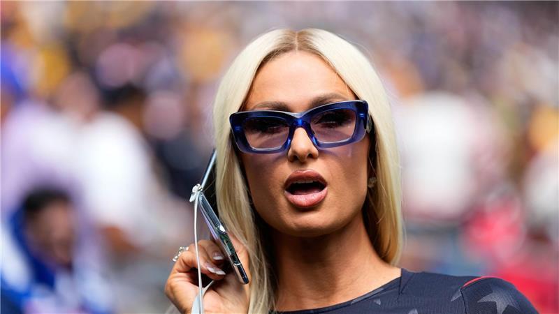 USA im Fußball-Fieber - Traumstart mit 2:0 über Australien Hilton war eine von vielen Prominenten beim Spiel der USA.