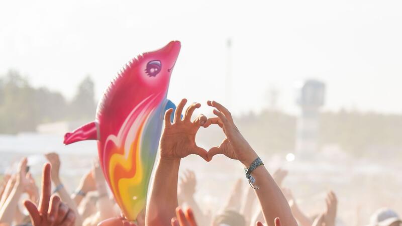 Himmelhoch jauchzend - zu Tode betrübt? Im neuen „Glücksatlas“ bewerten die Befragten ihre Zufriedenheit auf einer Skala zwischen 0 und 10 im Schnitt mit 6,92 Punkten (Symbolbild).