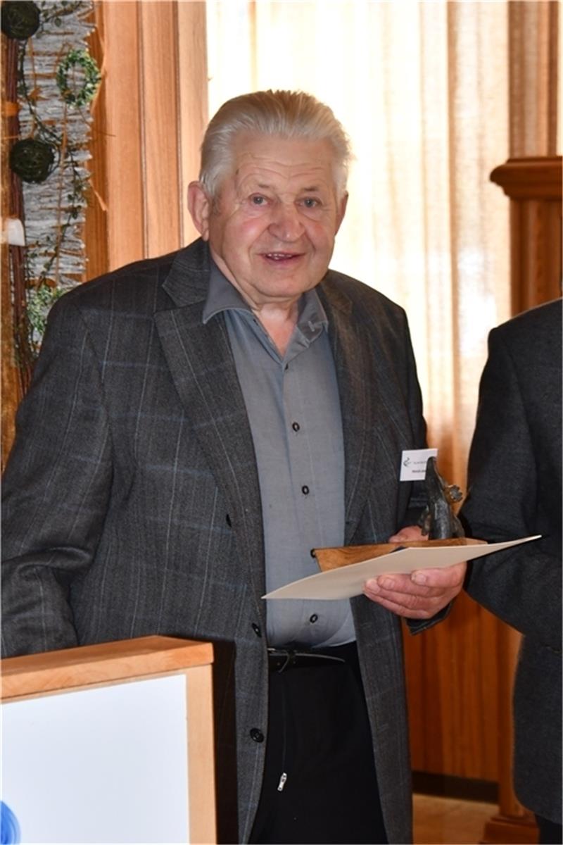 „Hinni von’n Diek“.