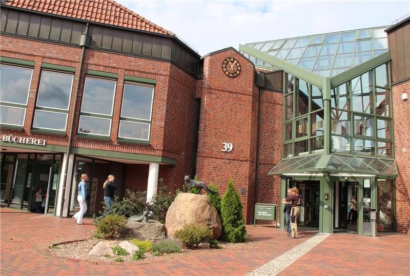 Hinter den Kulissen des Neu Wulmstorfer Rathauses gärt es. Der Verwaltung laufen viele Mitarbeiter weg. Die Gründe sind vielfältig. Foto Michaelis