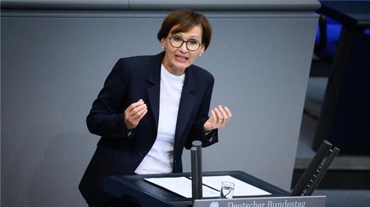 Hochschulen seien zwar Orte maximaler Freiheit, aber keine rechtsfreien Räume, so Bildungsministerin Bettina Stark-Watzinger (FDP).