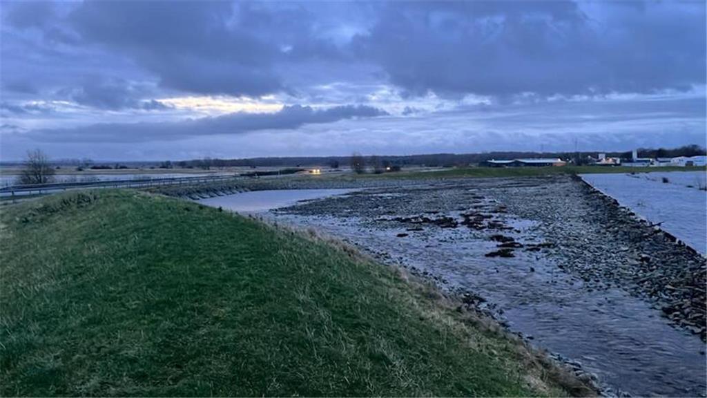 Hochwasser-Alarm an der Lühe und in Dammhausen.