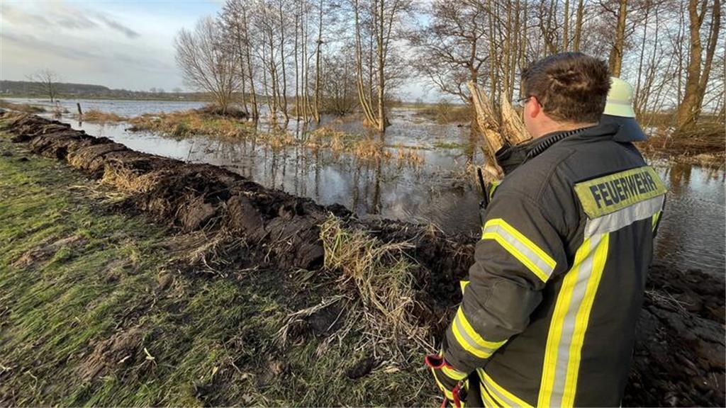 Hochwasser-Alarm an der Lühe und in Dammhausen.