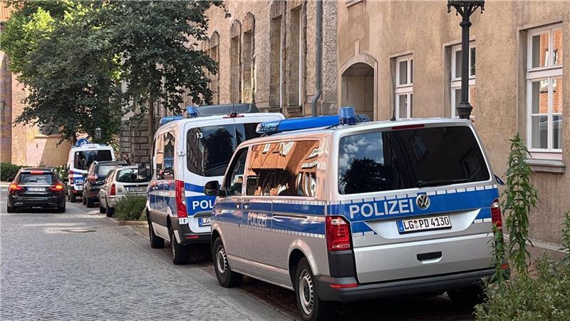 Clan-Prozess: Strafverteidiger erheben schwere Vorwürfe gegen Gutachter Höchste Sicherheitsstufe im Clan-Prozess: Die Polizei sichert an Verhandlungstagen weiterhin das Gerichtsgebäude in der Stader Altstadt.