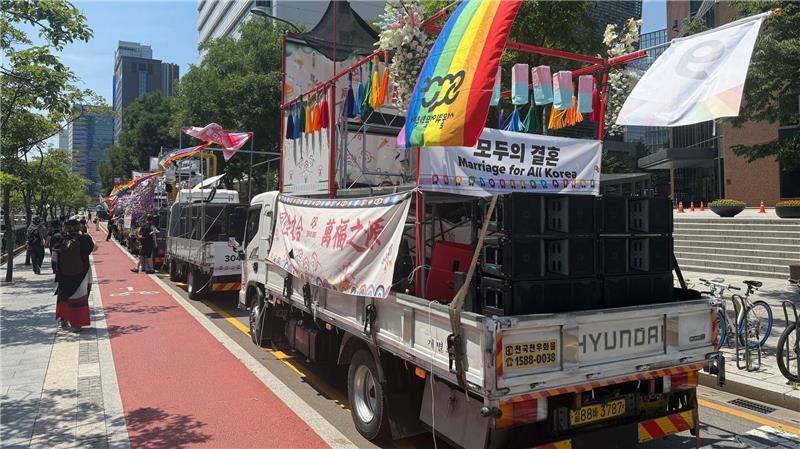 Höhepunkt des Pride ist ein Umzug durch das Stadtzentrum von Seoul. 