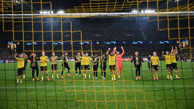 Hoffen nun auf den Einzug ins CL-Finale: Die Dortmunder Spieler.