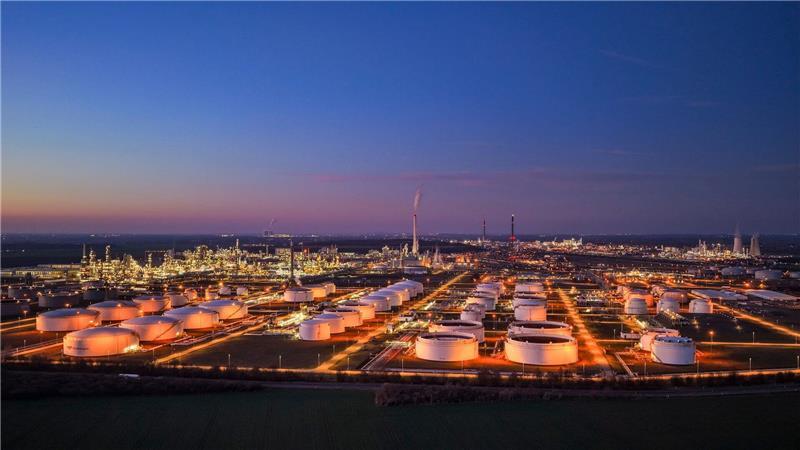 Hohe Kosten, geopolitische Risiken und politische Unsicherheiten belasten die Branche. (Archivbild) 