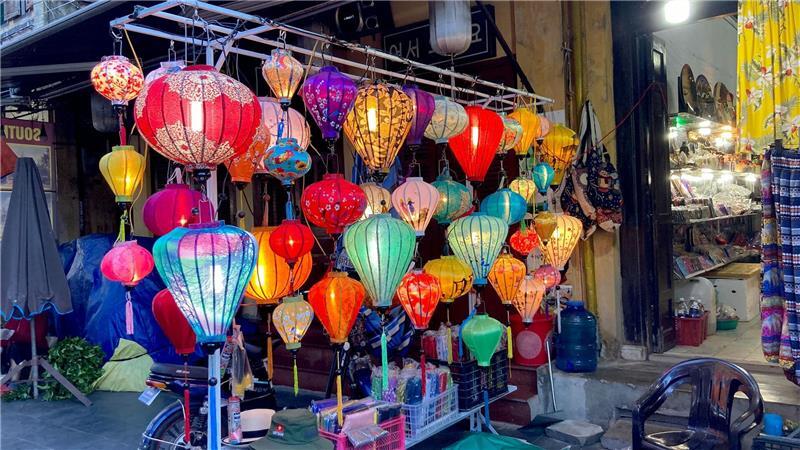 Rekordregen in Vietnam – historische Städte unter Wasser Hoi An ist für seine malerische Altstadt und seine bunten Lampions weltweit berühmt. (Archivbild)