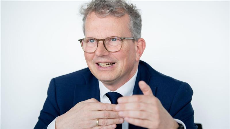 Holger Banik, Geschäftsführer der Niedersachsen Ports, sieht einen wachsenden Flächendbedarf im Hafen von Wilhelmshaven.